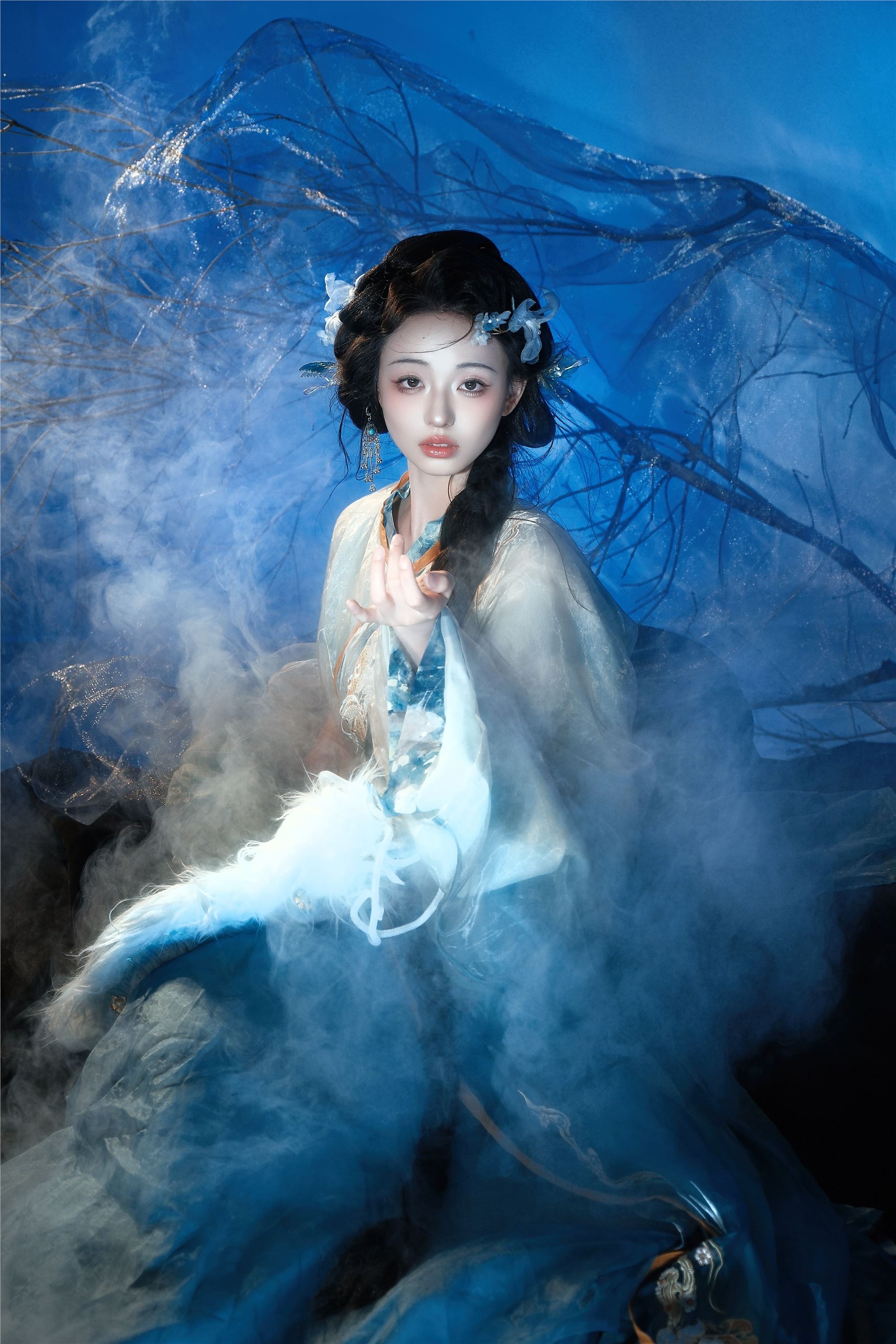 YITUYU艺图语 2025.01.02 蓝龙 小羊爱干饭